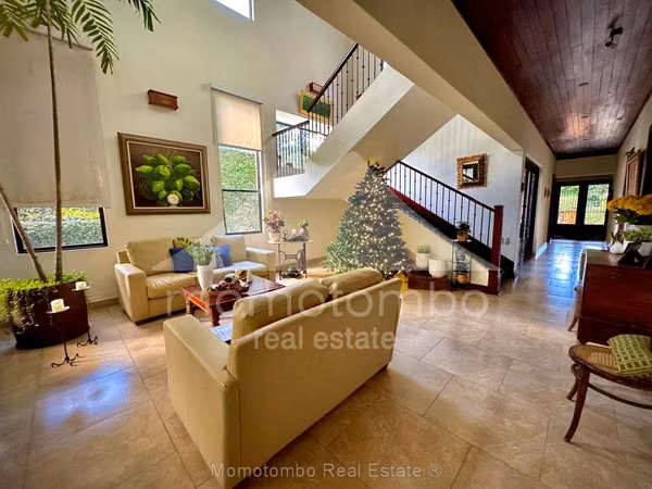House for Sale Carretera Sur, Managua