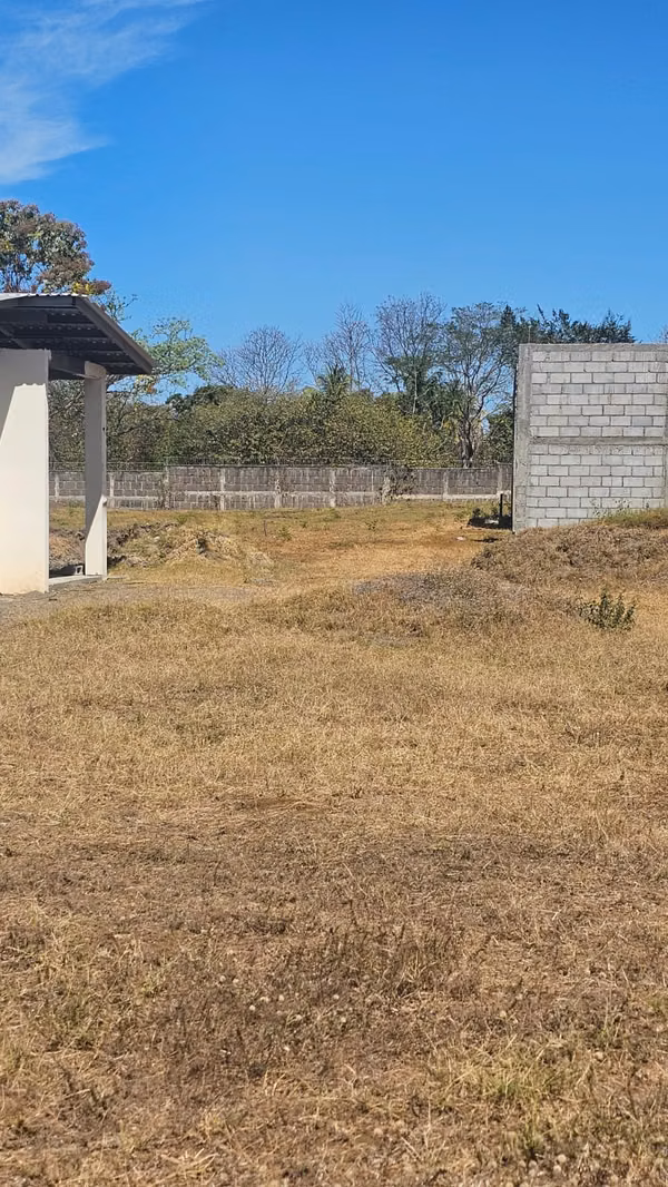 Lot for sale in Ticulance