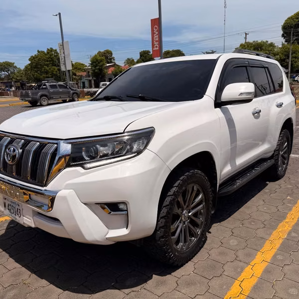 Se vende Toyota Land Cruiser Prado TXL año 2012
