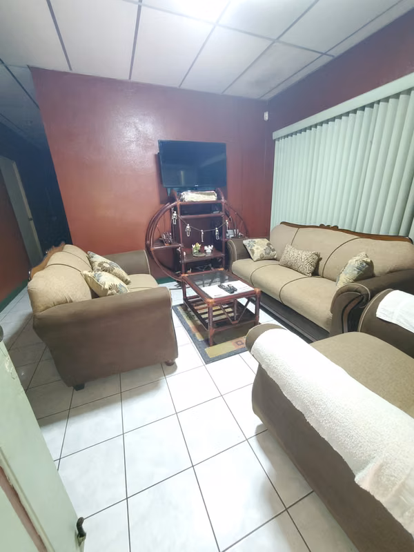 SL-Selling house in Carretera Norte
