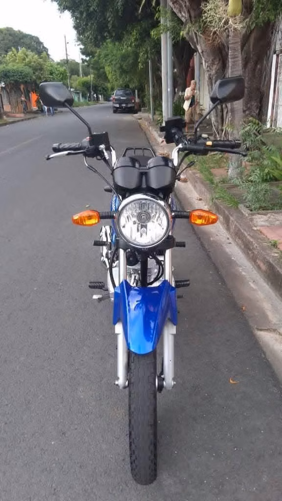 Vendo moto de segunda