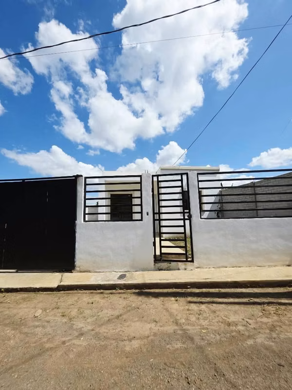Casa nueva en Vistas de Nejapa – Km 10 1/2 Carretera Vieja a León