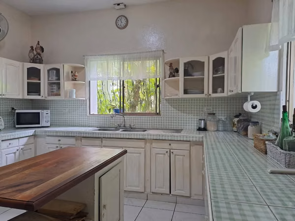 VENTA PRECIOSA PROPIEDAD DE 1285 VRS ESQUINERA KM 11 C. MASAYA!LAM