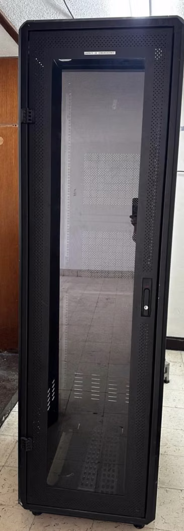 Pack UPS + Cabinet QUEST servers