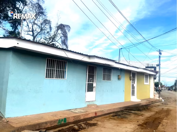 Commercial Module with Eskinero Apartment in Jinotepe
