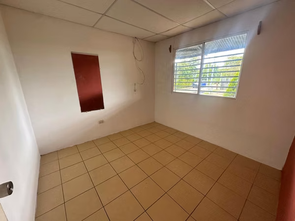 Se vende casa en residencial san andres, carretera nueva leon.