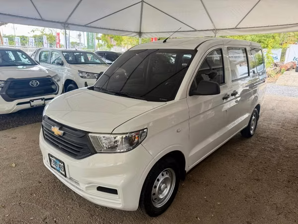 Chevrolet N400 año 2023