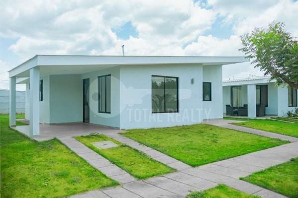 Attractive House for sale in Veracruz, Managua