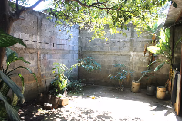 EM-Excellent opportunity on a busy highway in Lomas de Guadalupe