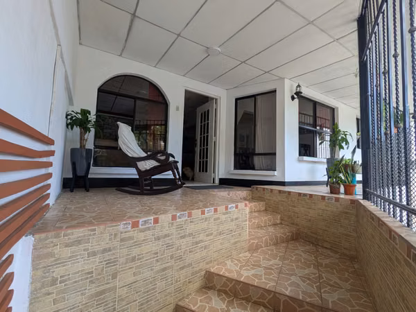 Venta en altos de nejapa!