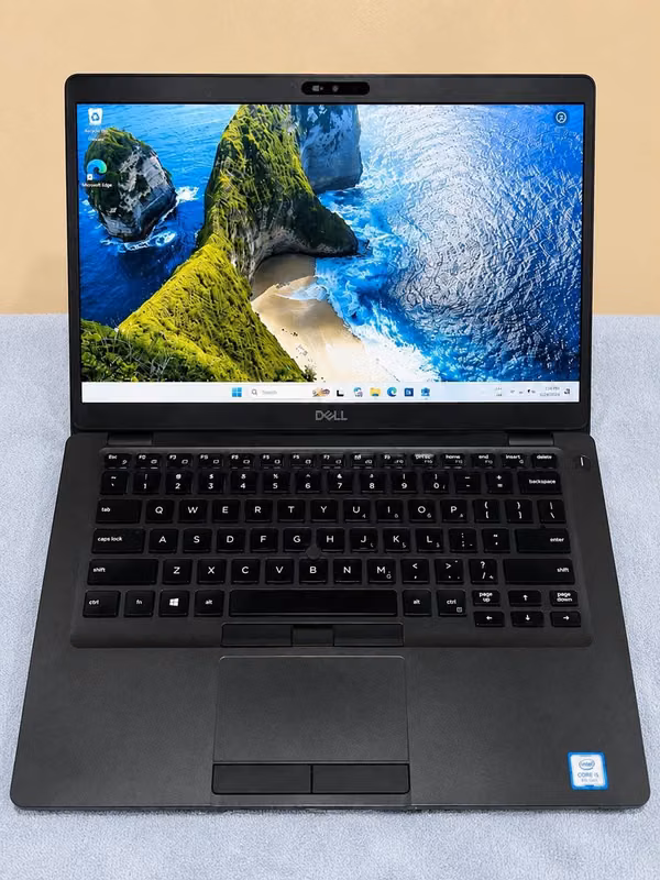Laptop DELL Laptitude 5400 Nitida