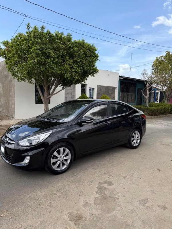 Vendo Hyundai Accent Blue 2017