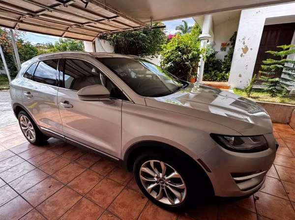 Vendo Lincoln MKC 2019