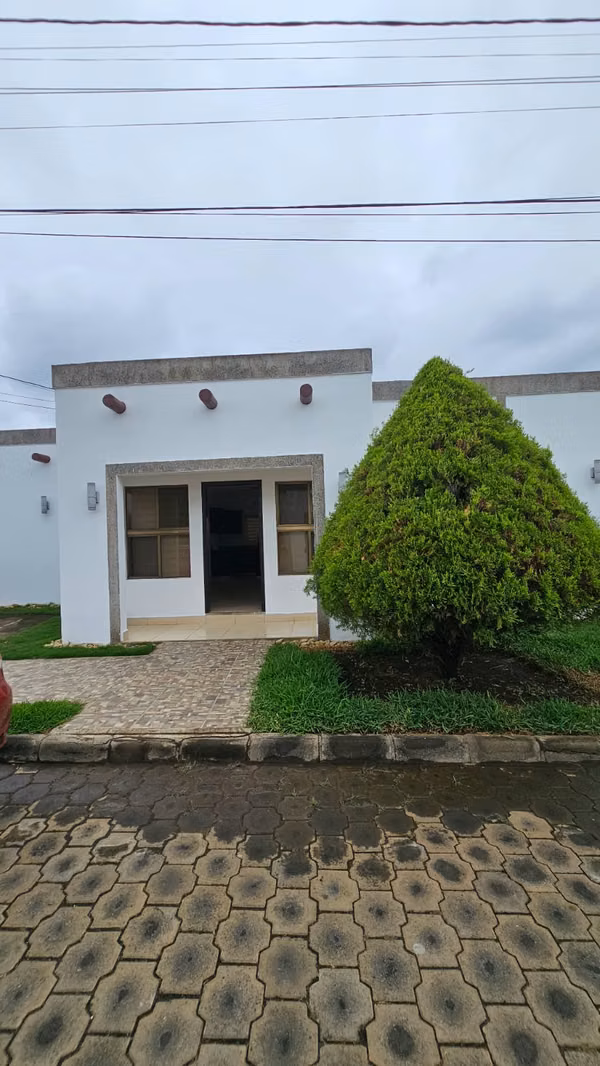 En venta casa con terreno extra