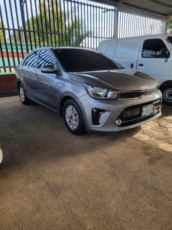 Kia Soluto 2025