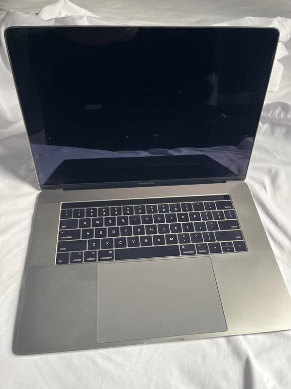 MacBook Pro 15" 2017 - Space Gray