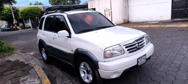 SUZUKI GRAND VITARA AÑO 2002 MECÁNICA 4X4