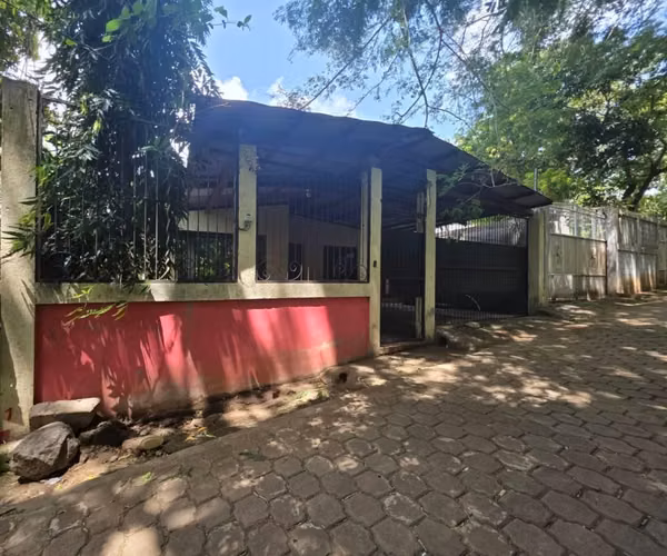 Non-negotiable rent / House 140m2 / Km 12 Old road to León / Minimum rent 12 months