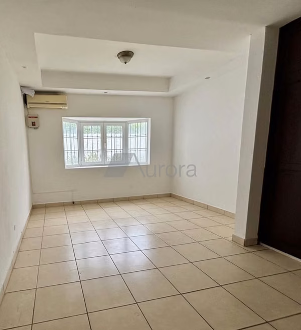 Hermosa casa en venta en Santo Domingo.