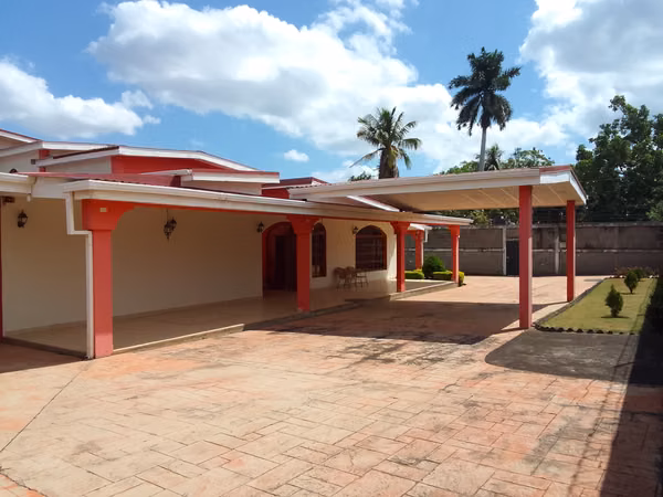 Venta de casa en Carretera a Masaya