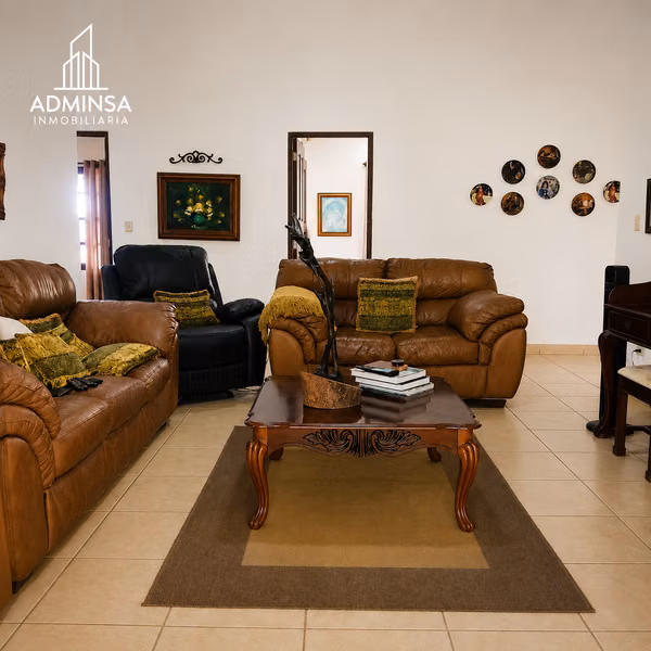 Sale of Exclusive House in Residential La Estancia, Santo Domingo