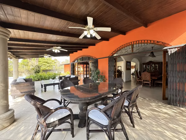 Venta de Casa en Las Colinas