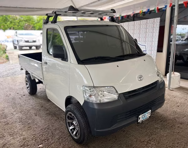Toyota Lite Ace año 2023