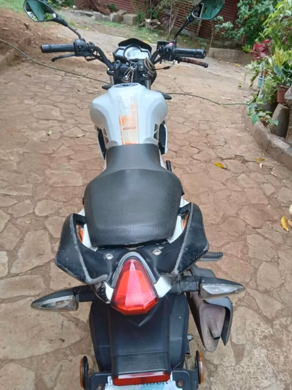 Vendo moto RKS 150 Génesis