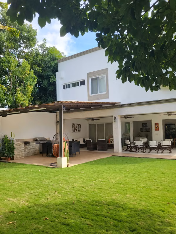 YA-rent beautiful house on south road, Nejapa