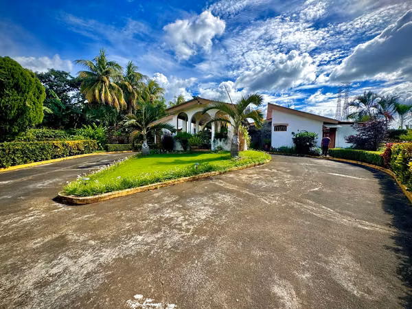 Beautiful Country House for Sale in Ticuantepe
