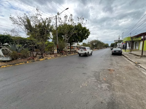 FPX_  **Propiedad comercial en venta – El Bosque Iván Montenegro** $85,000
