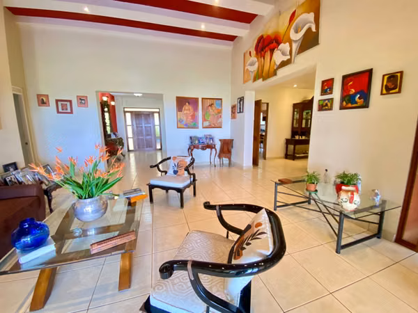 House for Sale on Carretera Sur