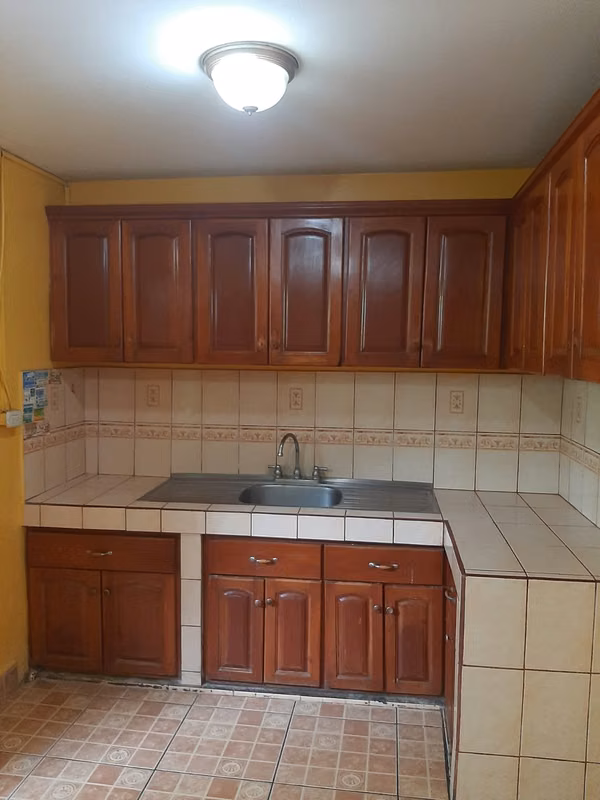 NO-Selling house in Colonia Morazán
