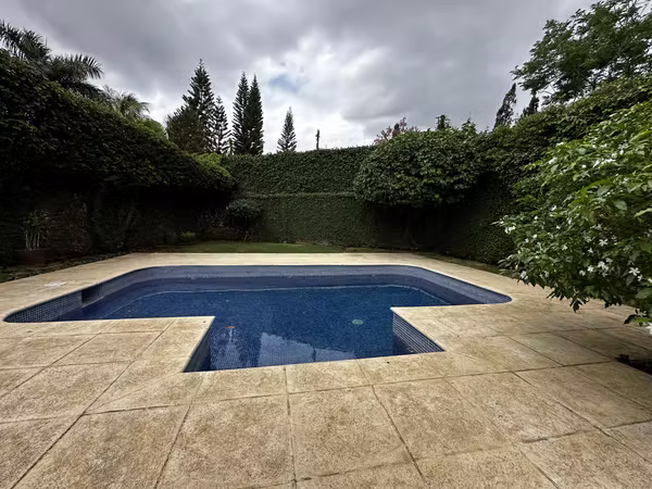 Preciosa casa en venta en Las Colinas, CG