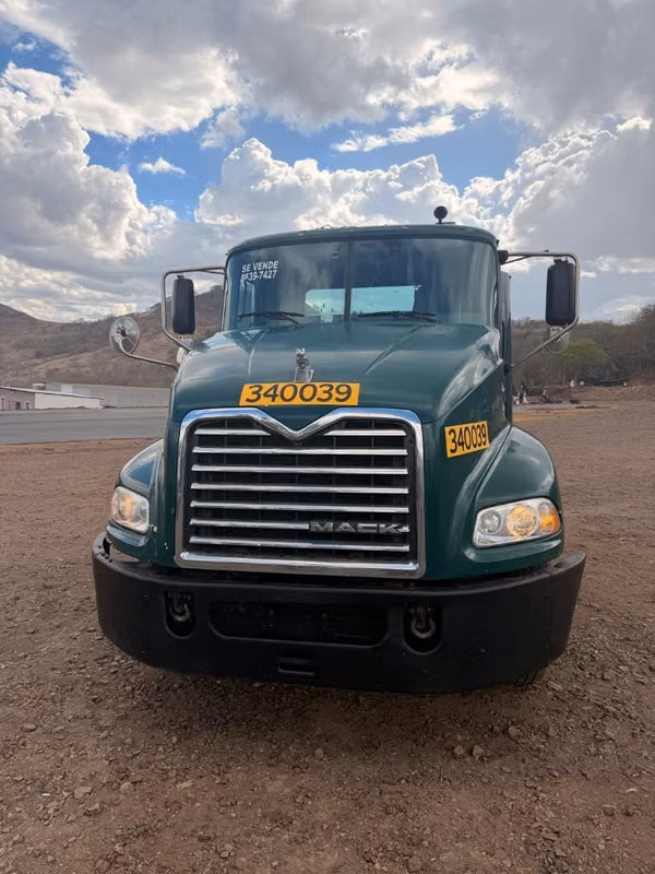 VENDO MACK 2014