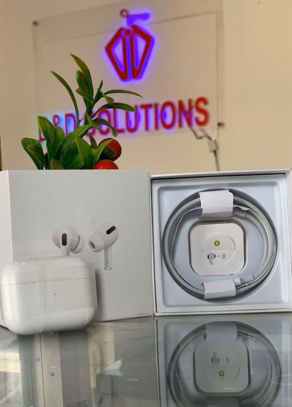 Wireless hearing aids Pro with tactile control