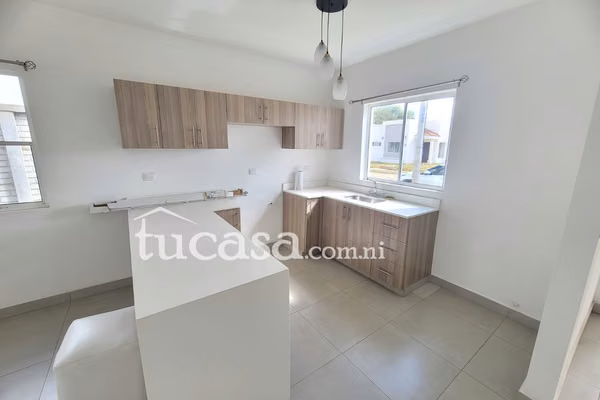 Casa nueva dentro de condominio en esquipulas