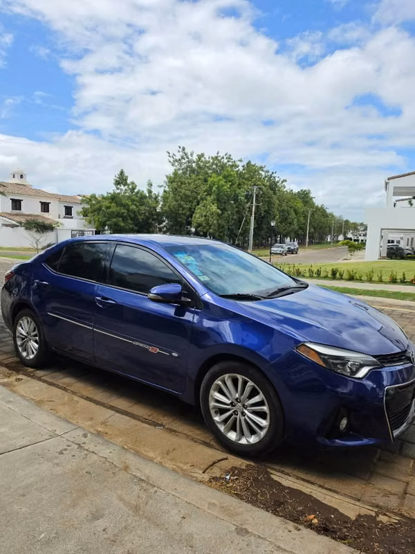 Venta de Carro sedan