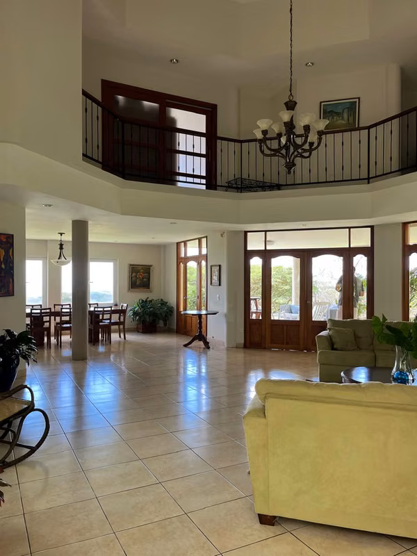 HOUSE FOR RENT WITH OR WITHOUT FURNITURE IN VILLA FONTANA SUR