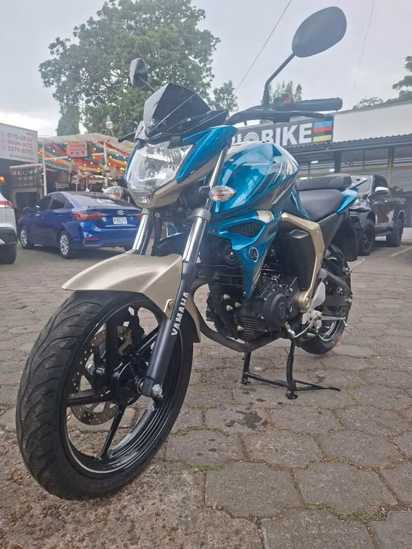 Yamaha FZ-5