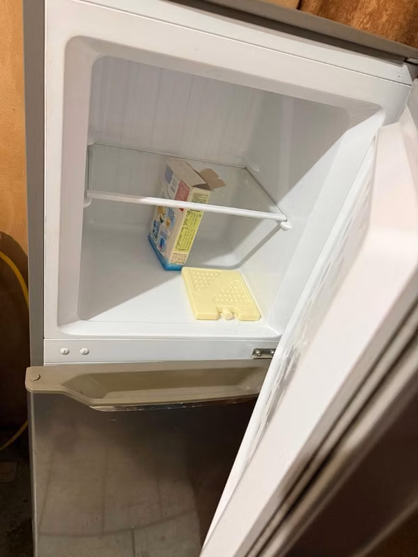 Refrigerator 8 feet