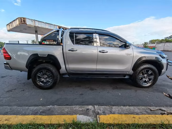 Hilux SR 2024 automática