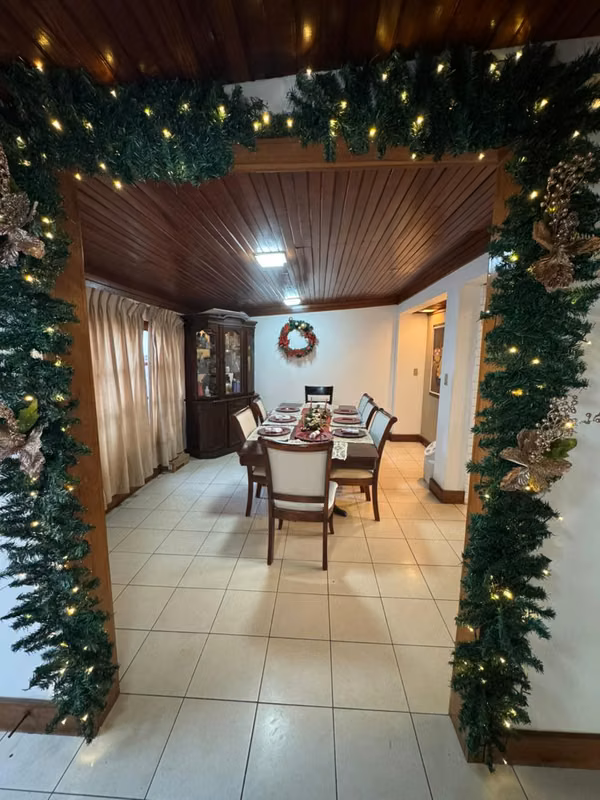 GG  - RENTA,  casa con terreno amplio en Carretera Sur .