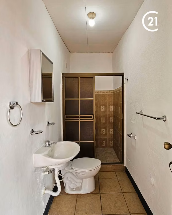 Vendo exclusiva Casa en Colonia centroamerica