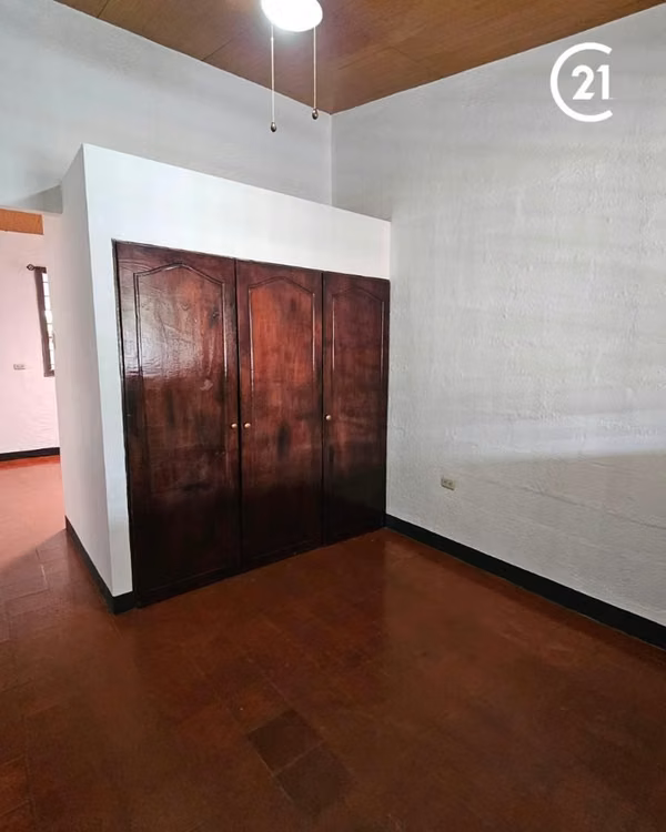 Vendo exclusiva Casa en Colonia centroamerica