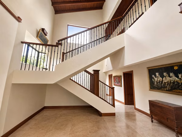 MN - Elegante Residencia en Venta en Carretera Sur