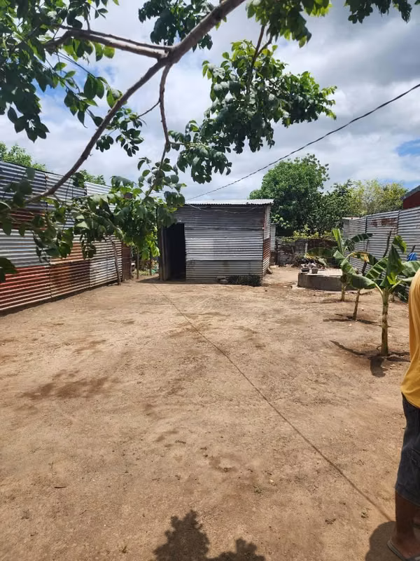 I sell land of 10x 20