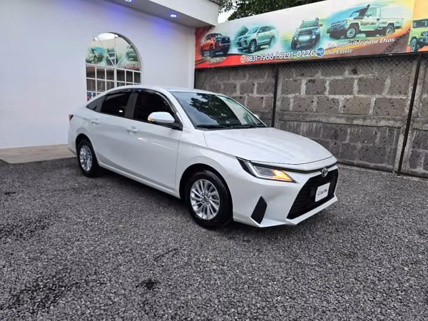 VENDO BELLO TOYOTA YARIS AÑO 2026 FULL AUTOMATICO