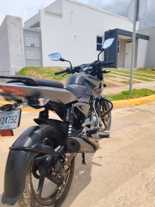 Gangaaa Lindísima Pulsar 125 Año 2026 Nítida