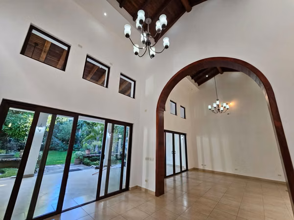 House for Sale on Carretera Sur